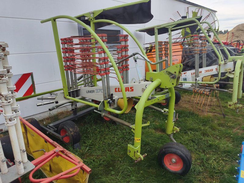 Claas Liner 370