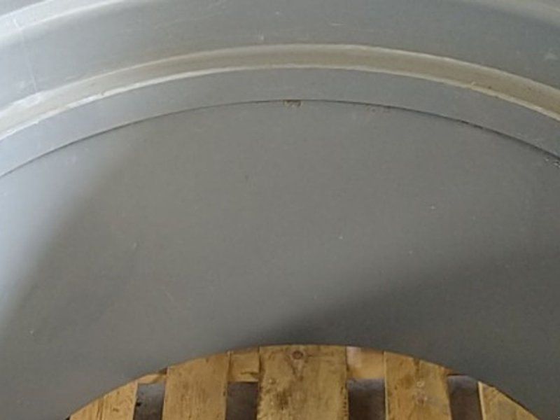 BKT 520/85R50 15x50 350mm