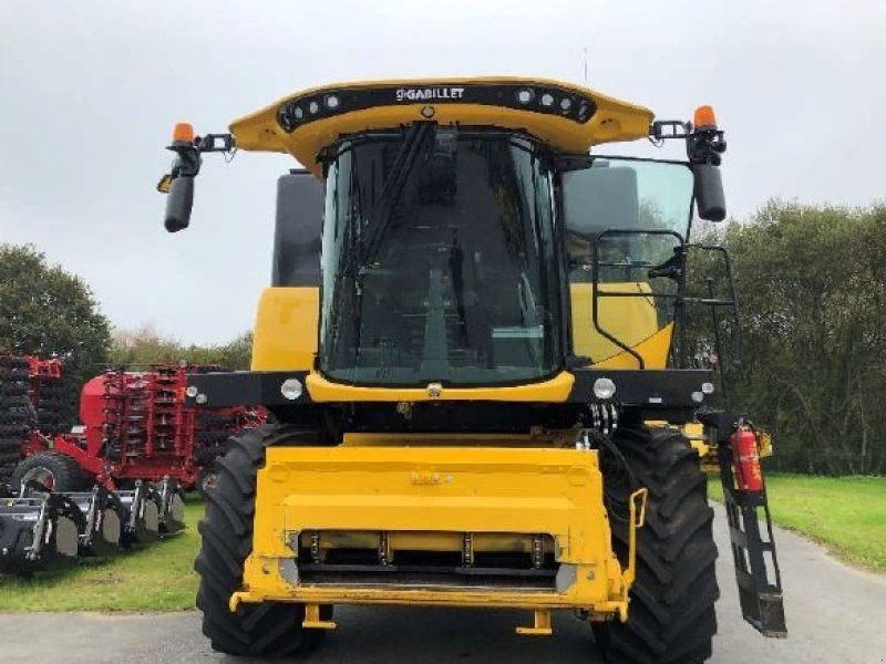 New Holland CH7.70