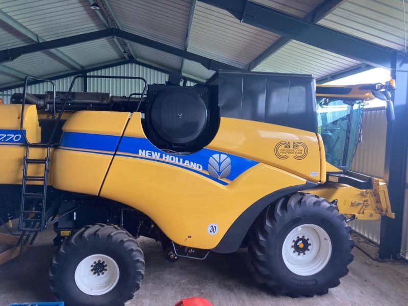 New Holland CH7.70
