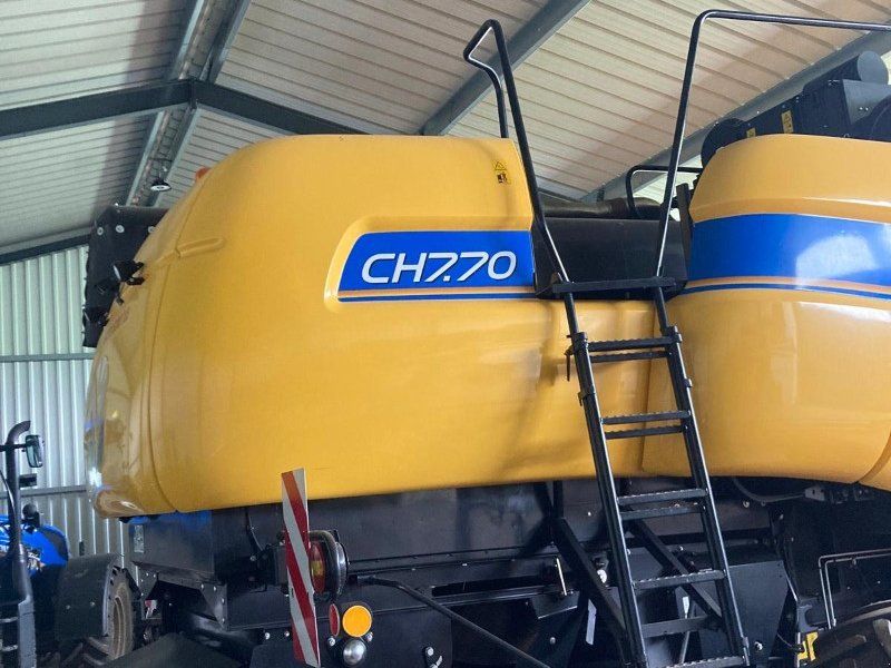 New Holland CH7.70