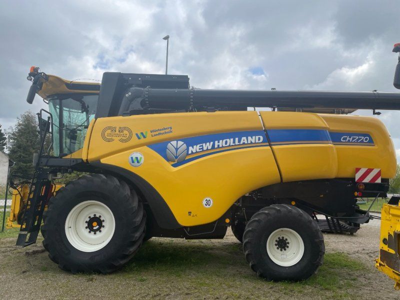 New Holland CH7.70