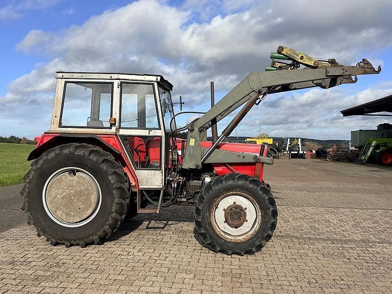 Massey Ferguson 274S Allrad mit Frontlader