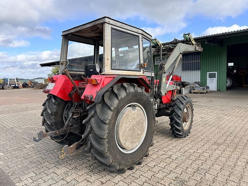 Massey Ferguson 274S Allrad mit Frontlader