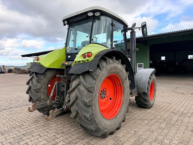 Claas Arion 620 C
