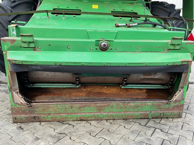 John Deere 2066