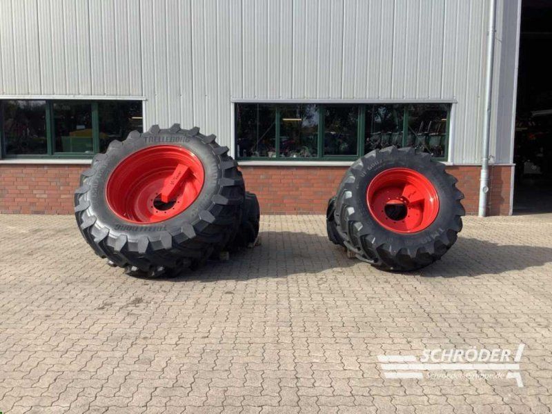 Trelleborg VF600/60 R30 + VF650/65 R42