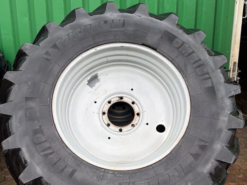 Michelin 540/65R28 + 650/65R38