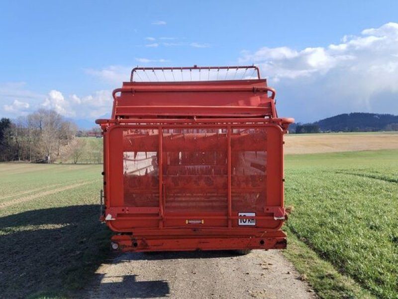 Pöttinger Ernteboss II Ladewagen
