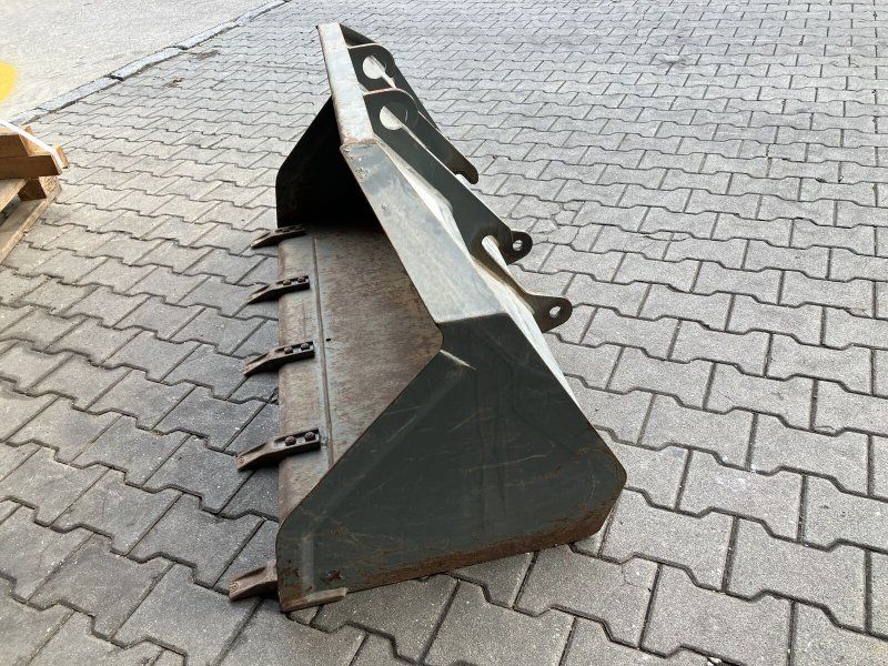 Erdschaufel 1400mm Kramer