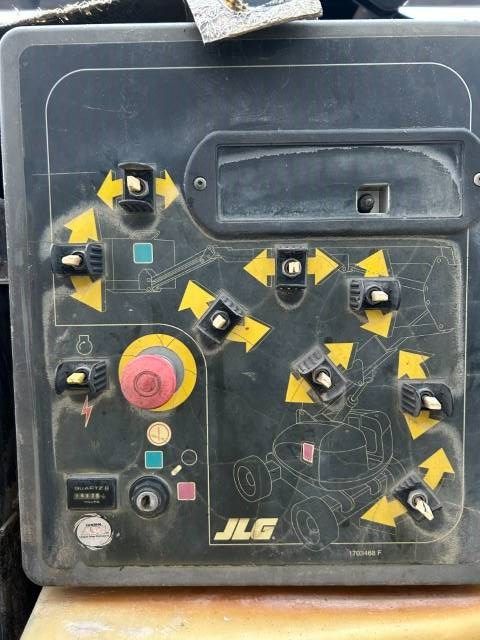 JLG 600 AJ