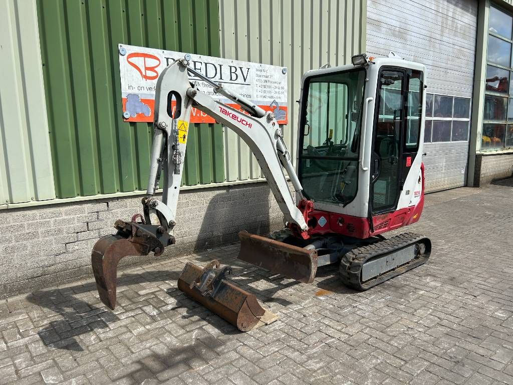 Takeuchi TB 216