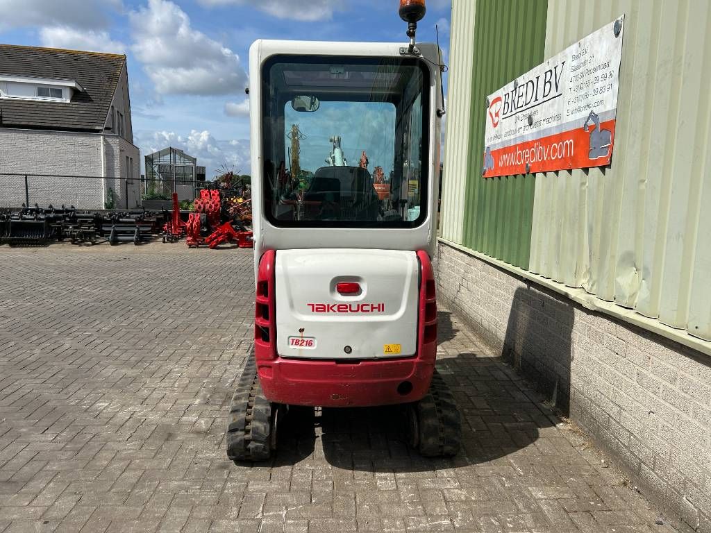 Takeuchi TB 216