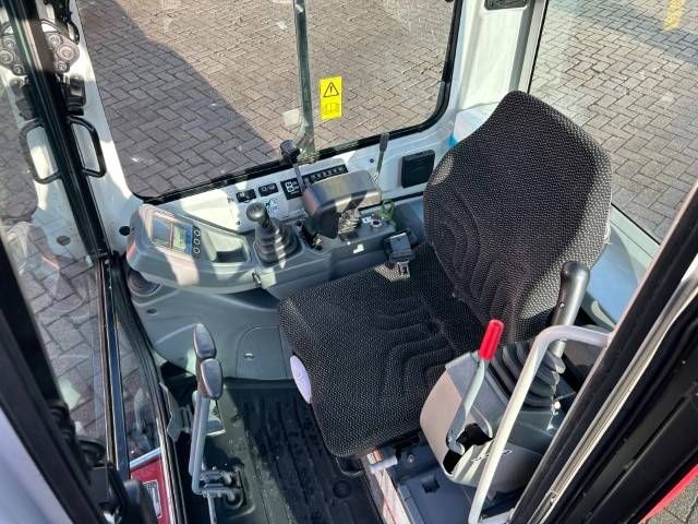 Takeuchi TB 216
