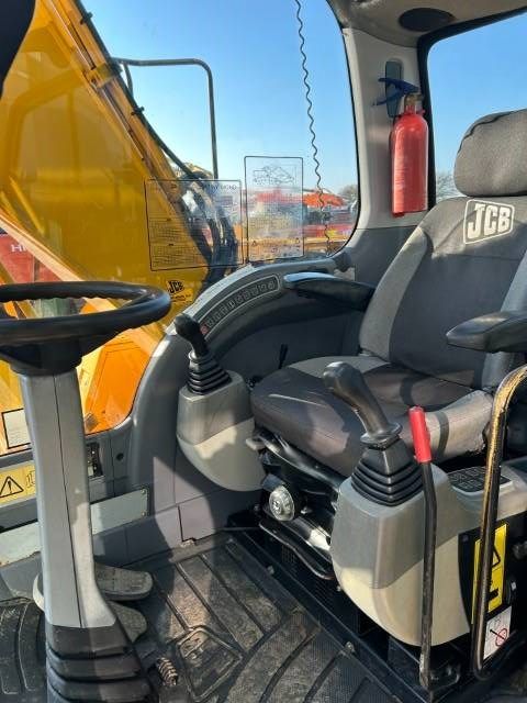 JCB JS 175 W