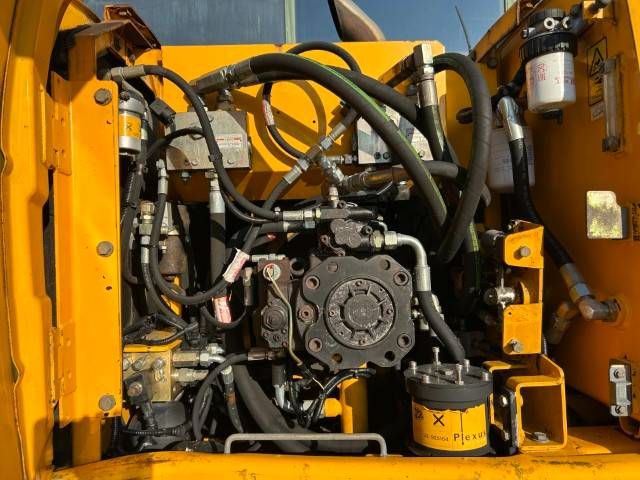 JCB JS 175 W