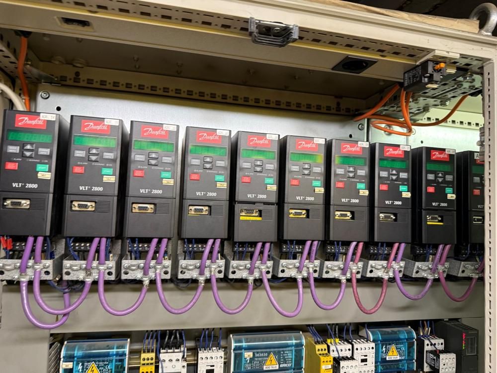 Control cabinet