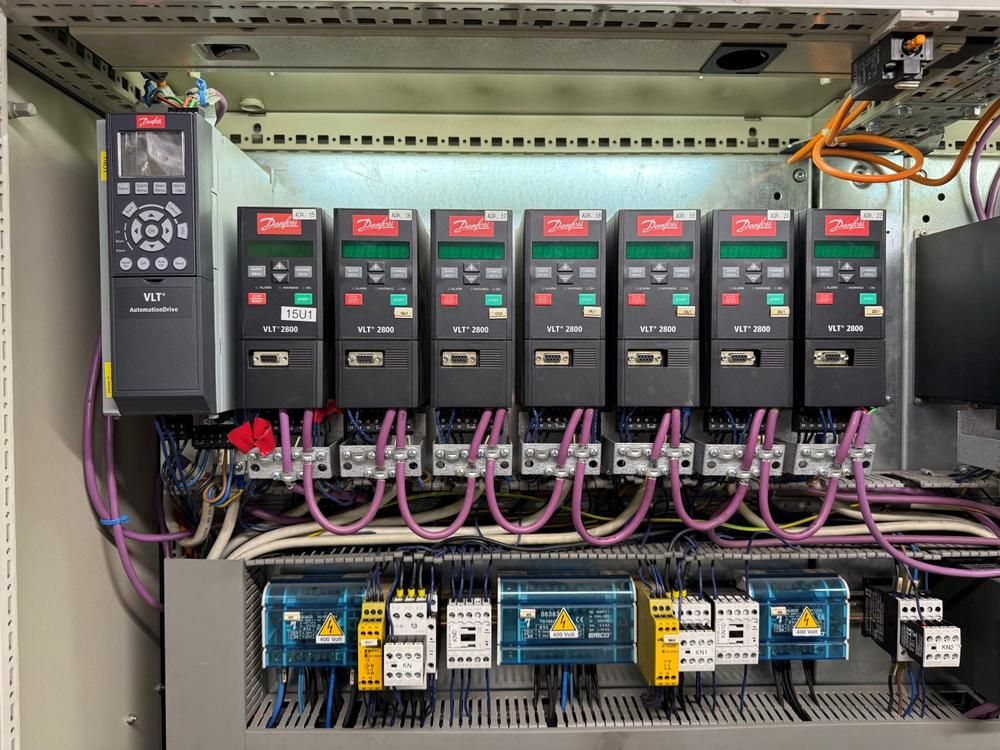 Control cabinet