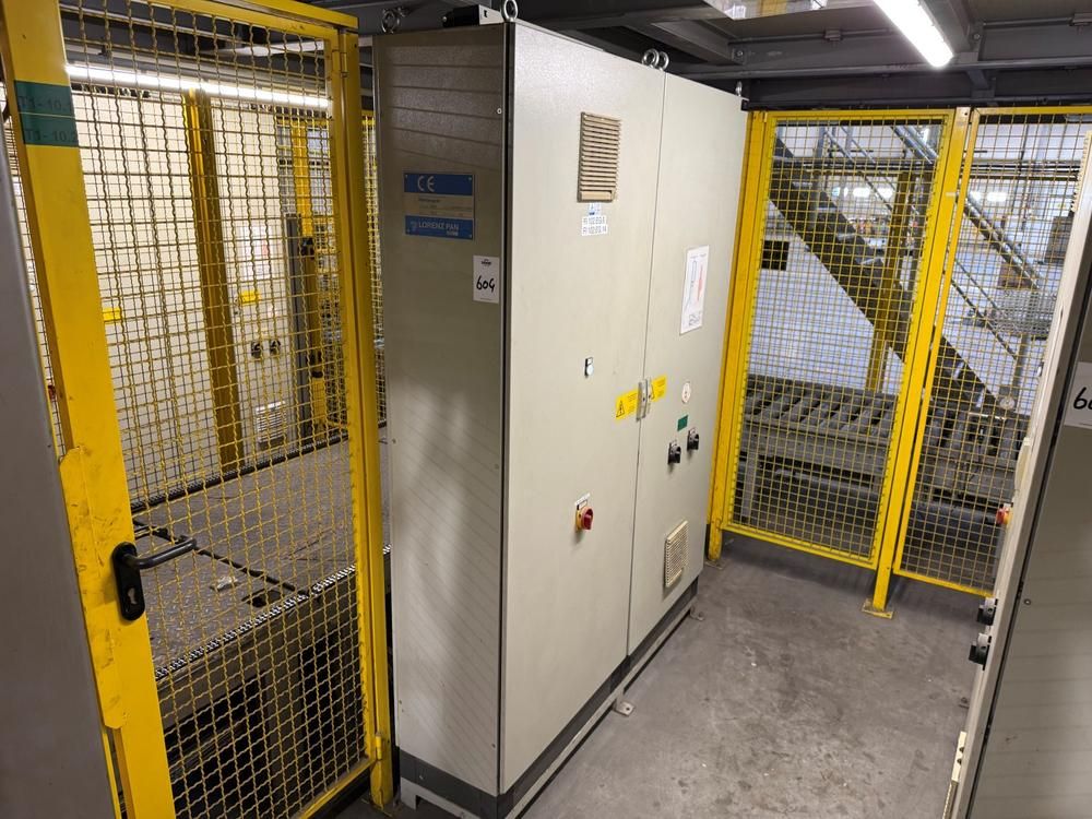 Control cabinet