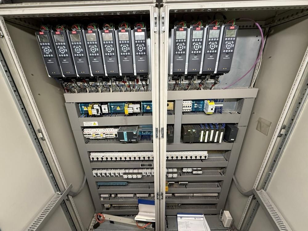Control cabinet