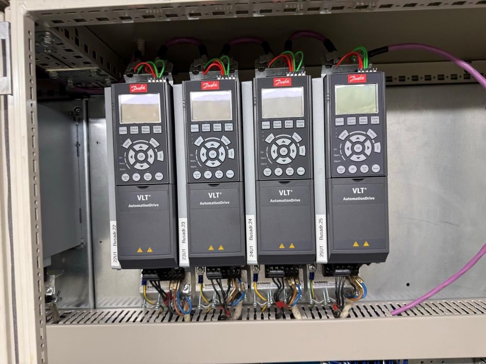 Control cabinet