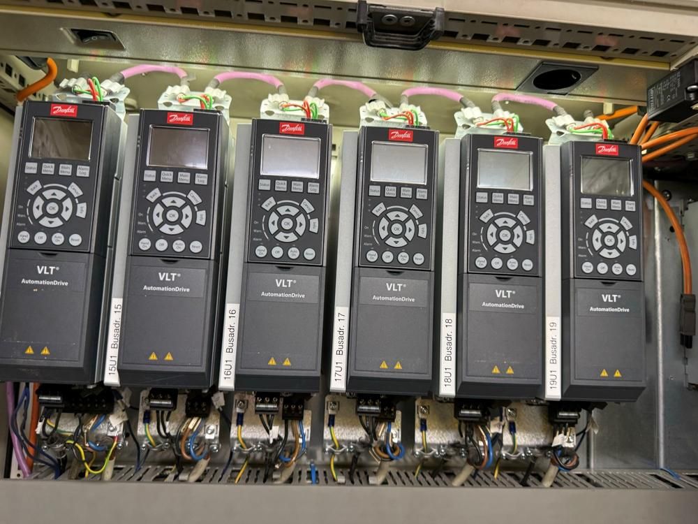 Control cabinet