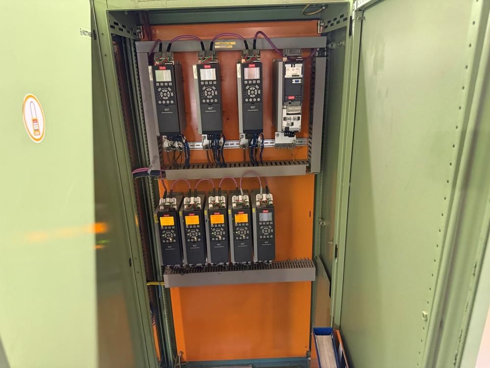 Control cabinet