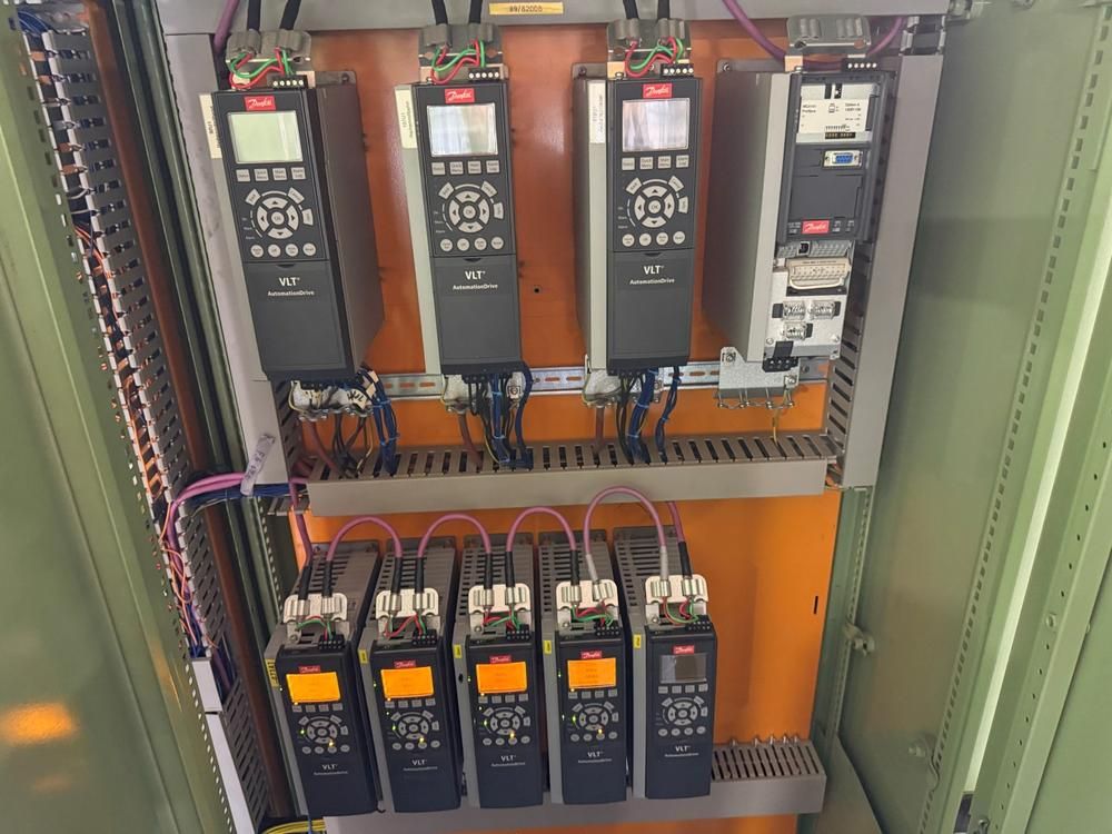 Control cabinet