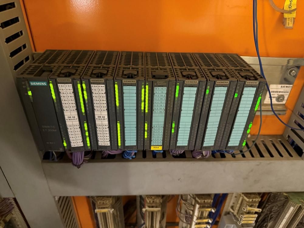 Control cabinet