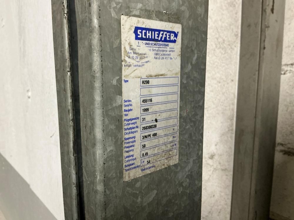 Schieffer R290 High speed shutter door