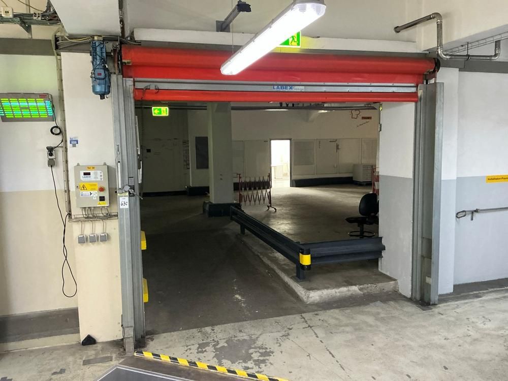 2002 Labex 1300 High speed shutter door