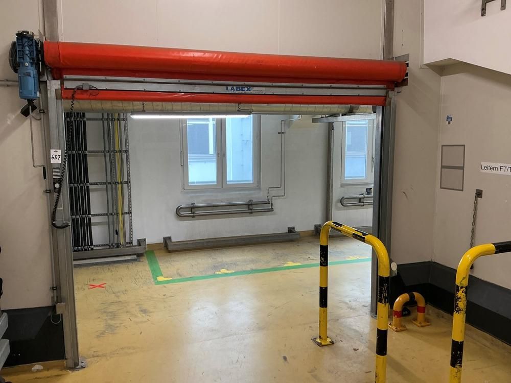 2000 Labex 1000 High speed shutter door