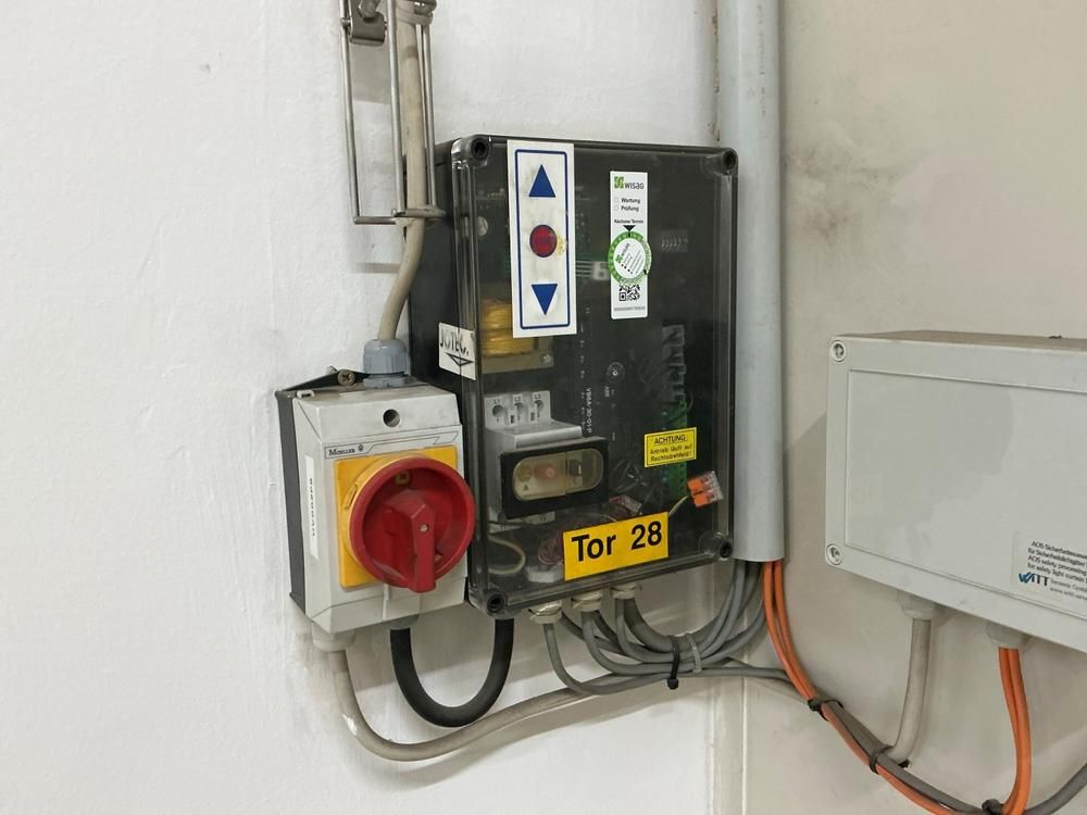 2000 Labex 1000 High speed shutter door