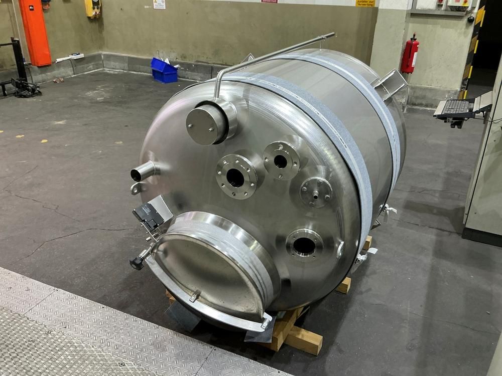 S/S torage tank