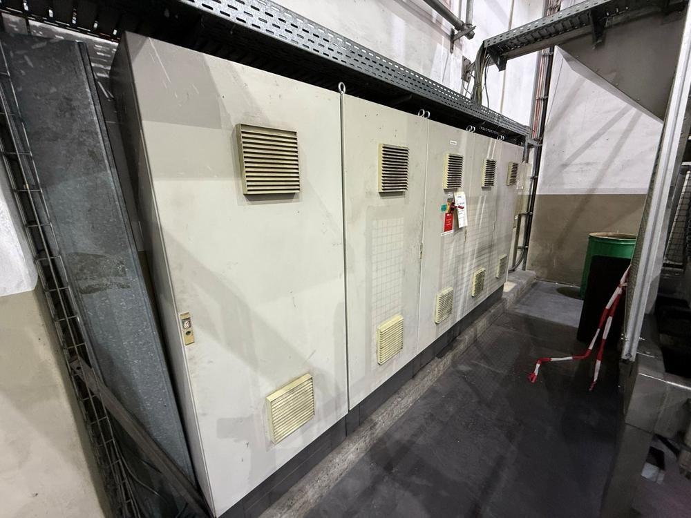 Control cabinet