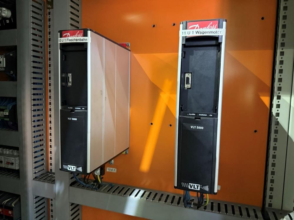 Control cabinet