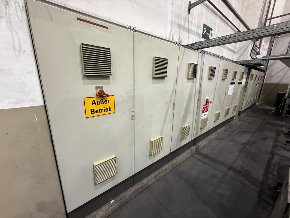 Control cabinet