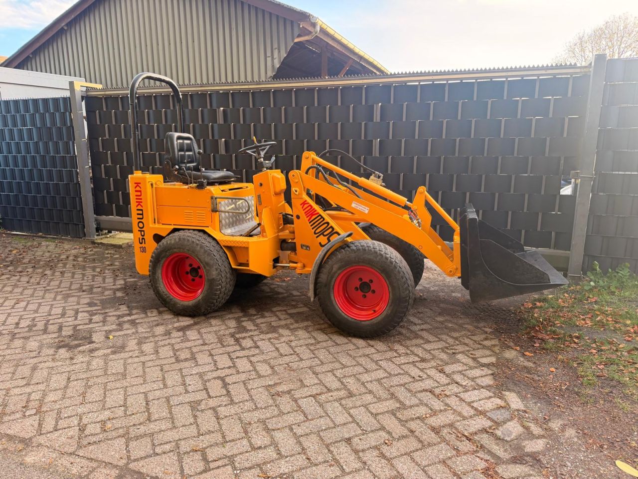 Knikmops 130 kubota minishovel yanmar minigraver bobcat