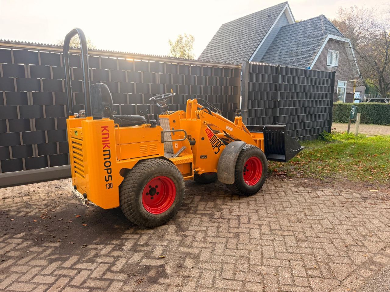 Knikmops 130 kubota minishovel yanmar minigraver bobcat