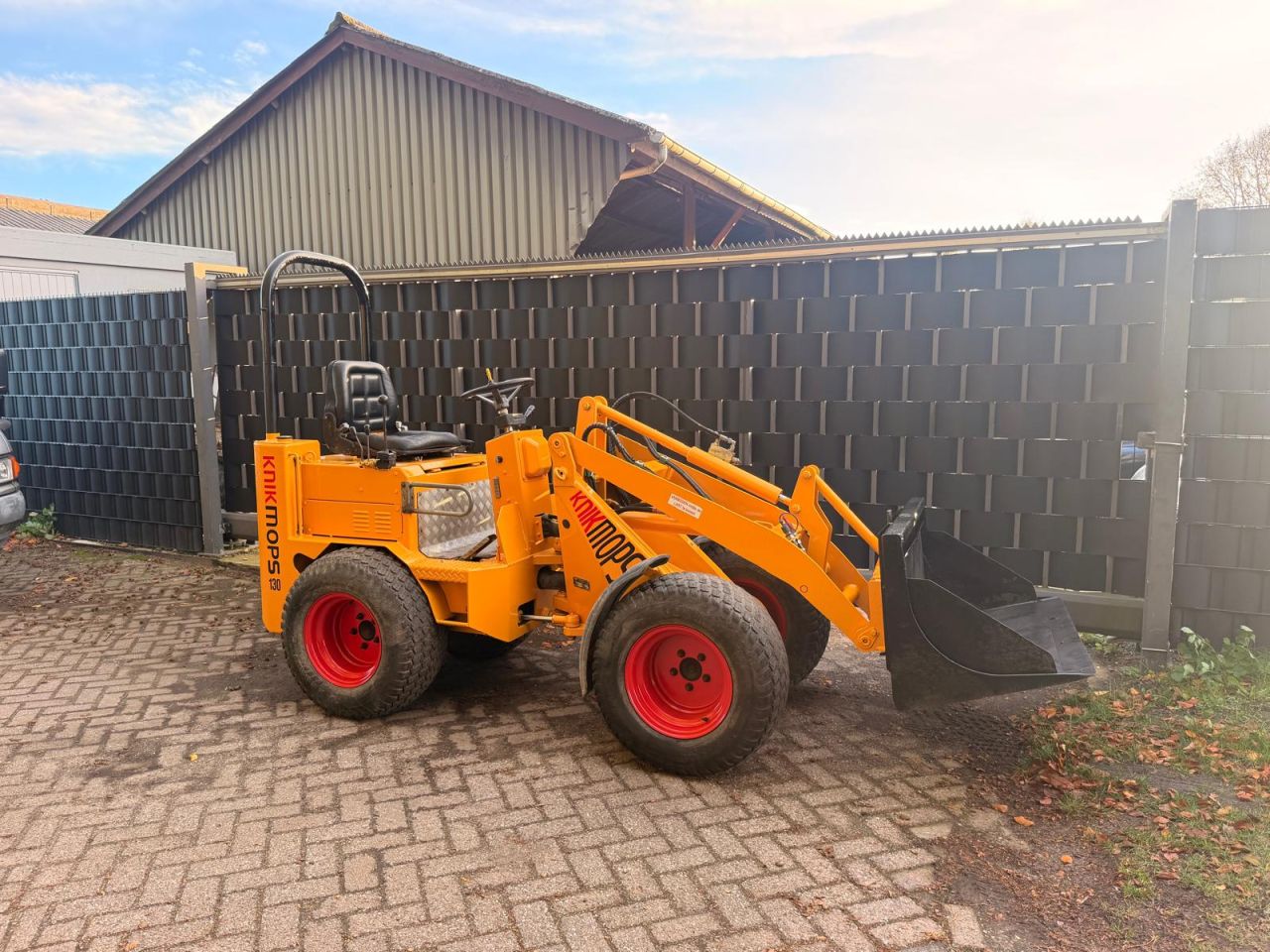 Knikmops 130 kubota minishovel yanmar minigraver bobcat