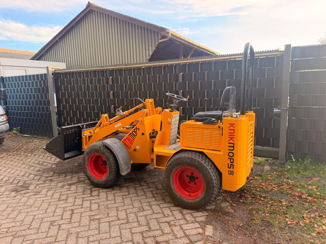 Knikmops 130 kubota minishovel yanmar minigraver bobcat