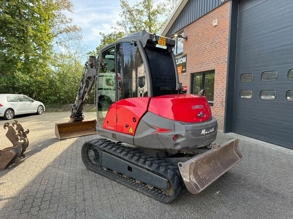 Mecalac 6 MCR Snelwissel, 3 bakken, 3 voudige zijgiek