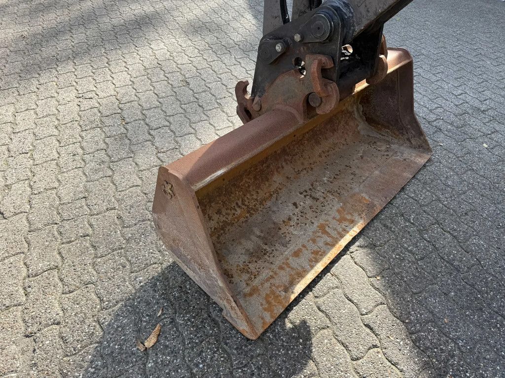 Mecalac 6 MCR Snelwissel, 3 bakken, 3 voudige zijgiek