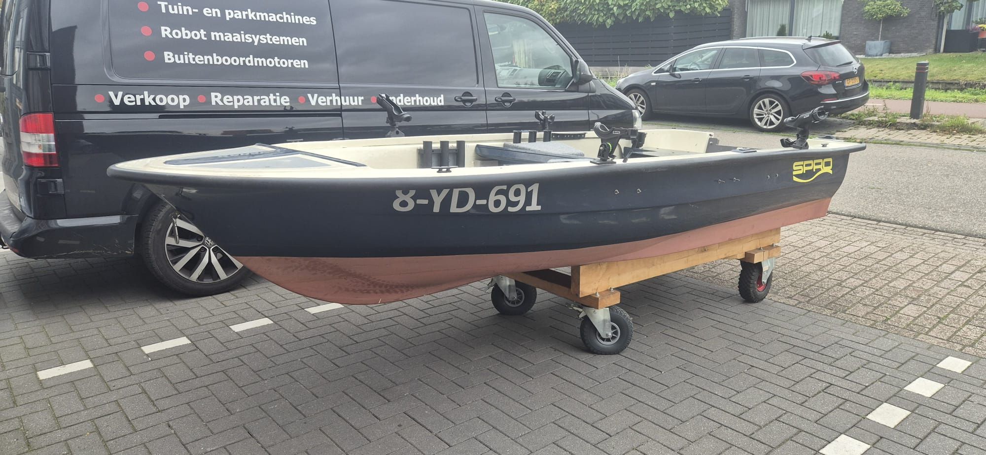 Nette Vissersboot polyester SPRO