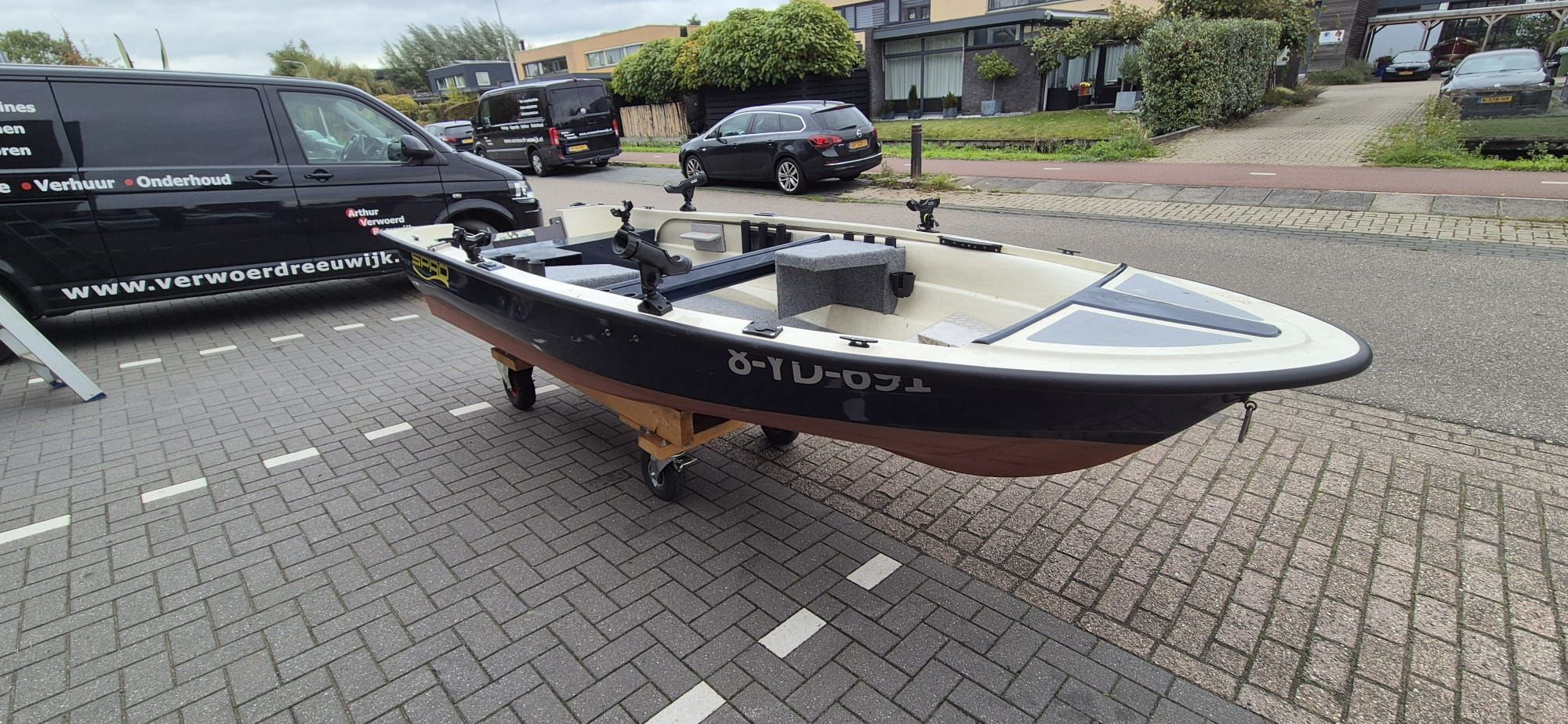 Nette Vissersboot polyester SPRO
