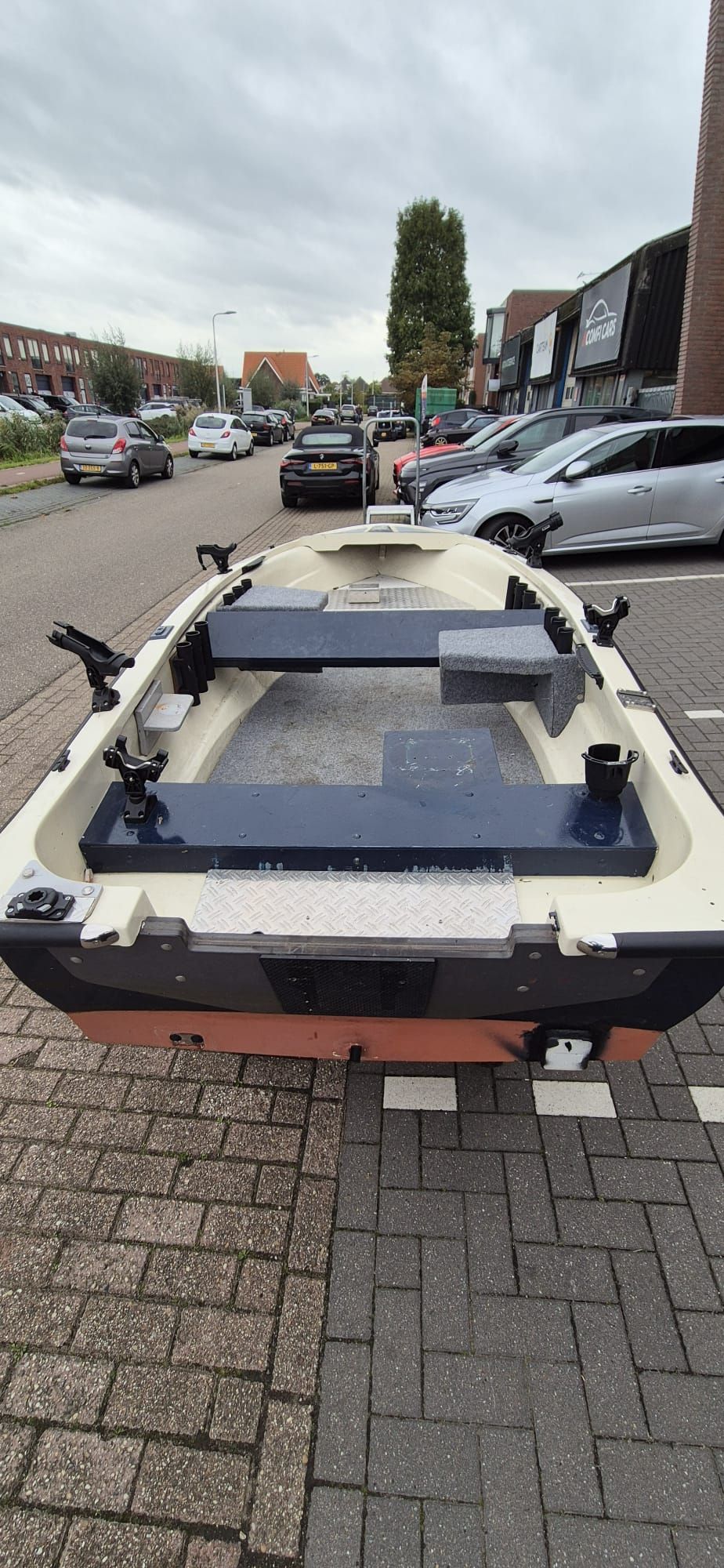 Nette Vissersboot polyester SPRO