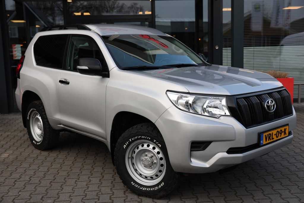Toyota Landcruiser 150 2.8 D-4D 3DRS COMFORT A/T VAN