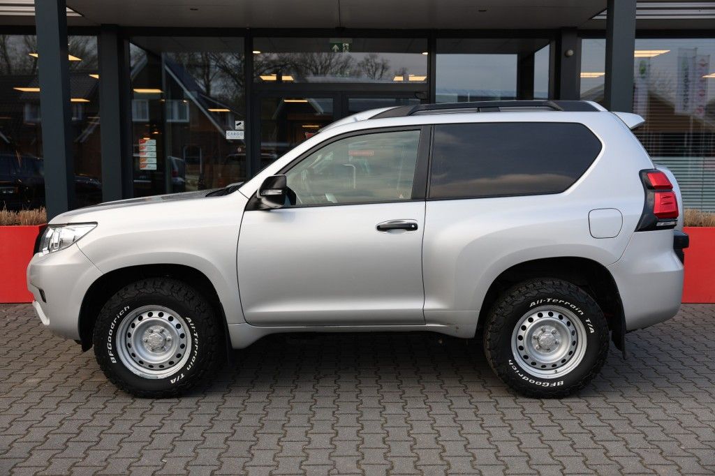 Toyota Landcruiser 150 2.8 D-4D 3DRS COMFORT A/T VAN