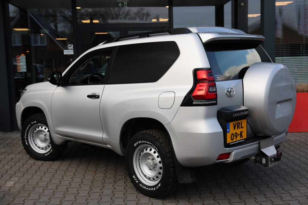 Toyota Landcruiser 150 2.8 D-4D 3DRS COMFORT A/T VAN