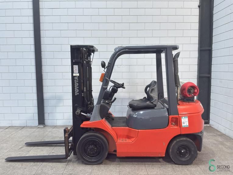 Forklifts LPG Toyota 7FGF25 2000